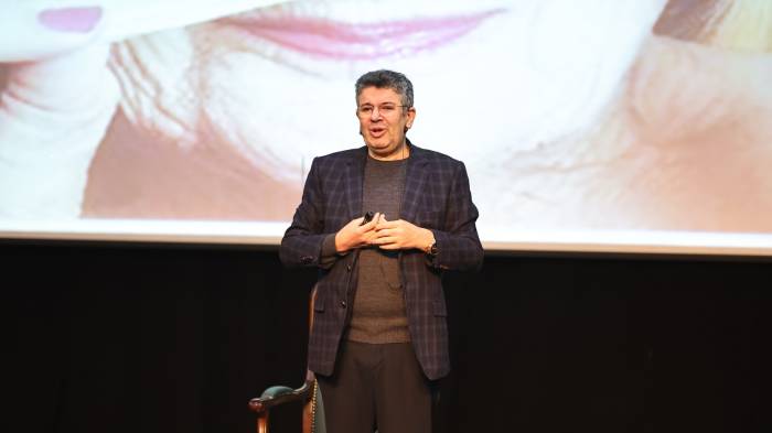 Sultangazi’de “Mutlu Aile Mutlu Çocuk” İsimli Söyleşi Düzenlendi