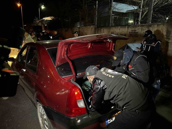 İstanbul Emniyet Müdürü Selami Yıldız: “Zehir Tacirleriyle Mücadelemizi Sürdüreceğiz”