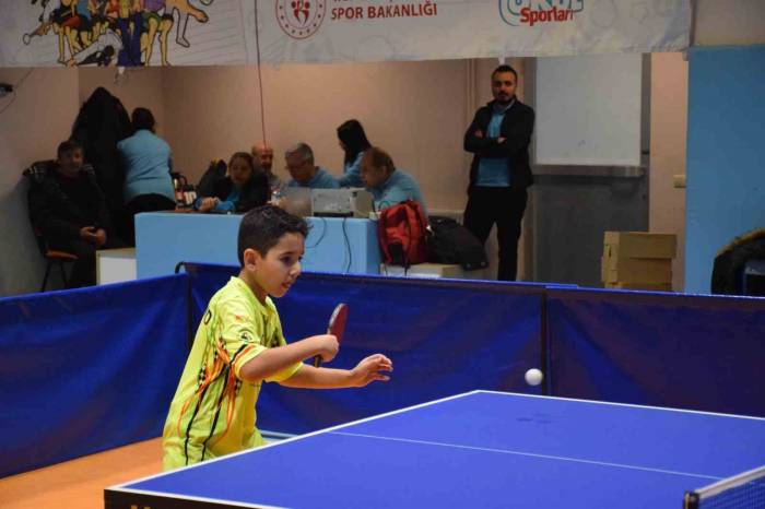 Masa Tenisi Şampiyonları Belli Oldu