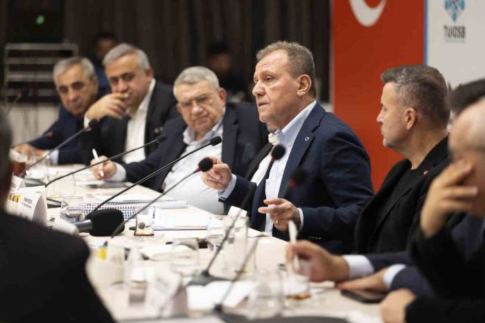 Seçer: "Mersin 2026 Yılında 3 Ayrı Katlı Kavşağa Kavuşacak"