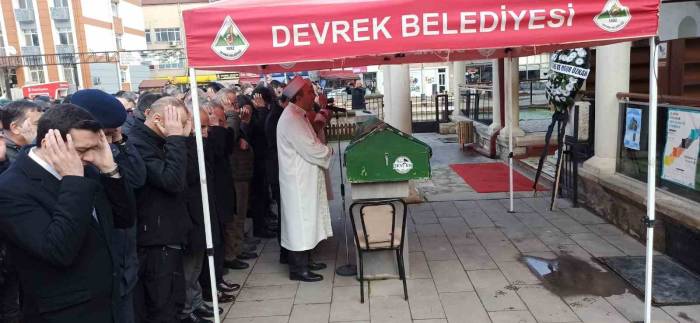 Şehit Annesi Son Yolculuğuna Dualarla Uğurlandı