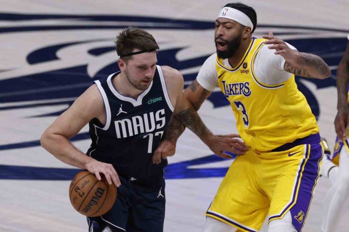 Nba’de Lakers, Luka Doncic’i Kadrosuna Kattı, Anthony Davis’i Dallas’a Gönderdi