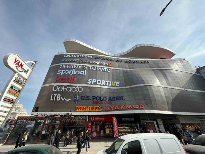 Van Mall Avm, Gla’nın Profesyonel Tecrübesi İle Yola Devam Ediyor