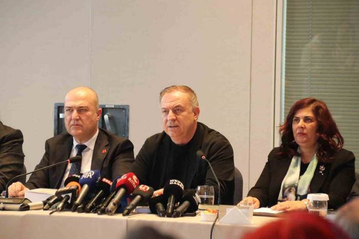 Chp Genel Başkan Yardımcısı Zeybek: "Deprem Acil Eylem Planı Yarından İtibaren Hazır"