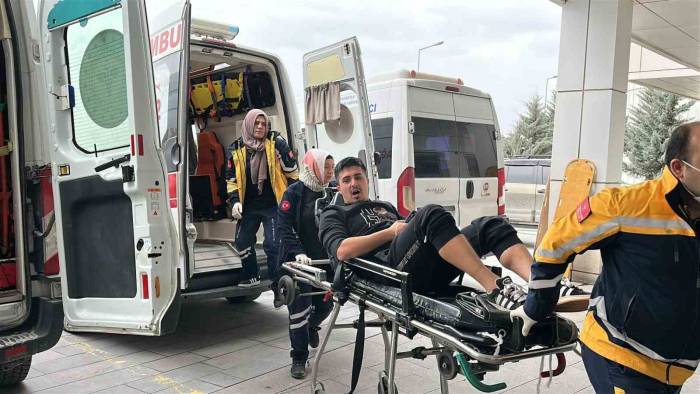 Amcası Tarafından Bıçaklandı, "Canımsın Amcam, Seni Seviyorum" Diyerek Hastaneye Girdi