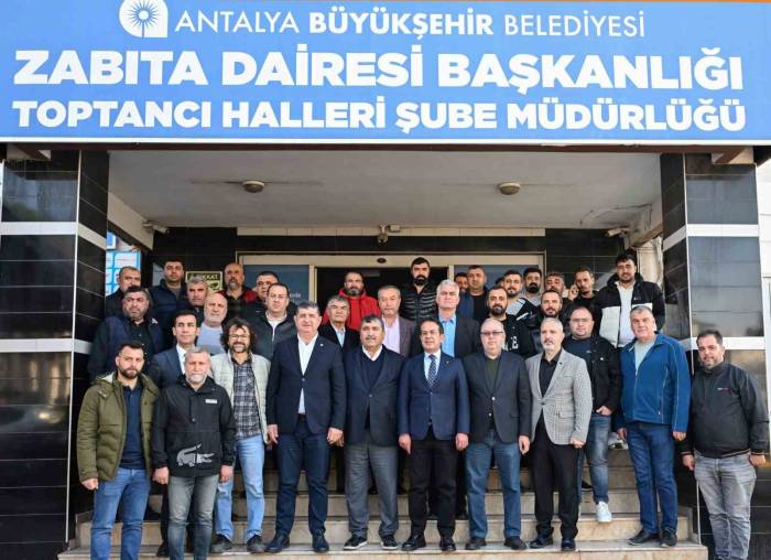 Atb Başkanı Ali Çandır: "Piyasa Dengesini Sağlayacak Hal Yasası Şart"