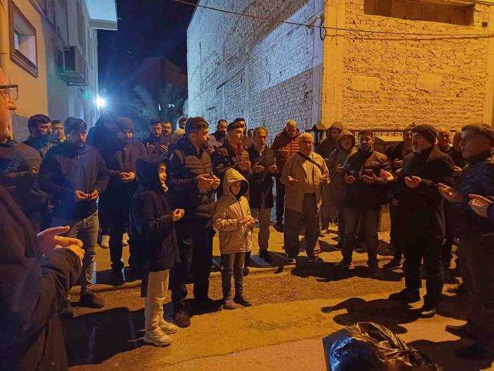 Germencik’te Umreciler Dualarla Uğurlandı