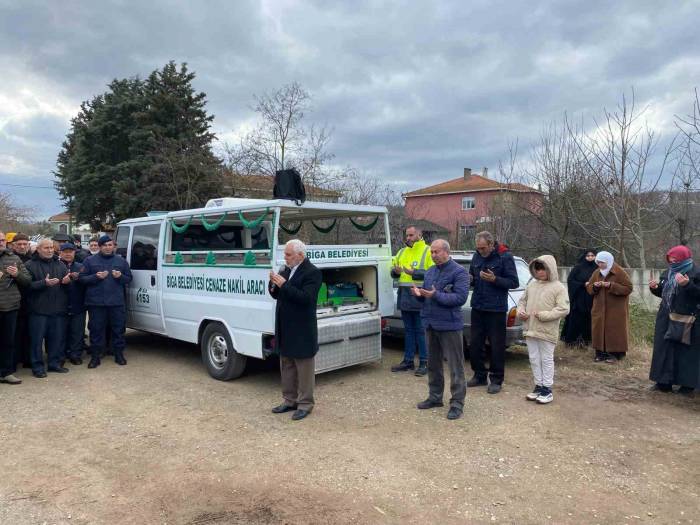 Çanakkale Zaferi’nin Kahramanlarından Bigalı Mehmet Çavuş’un Torunu Toprağa Verildi