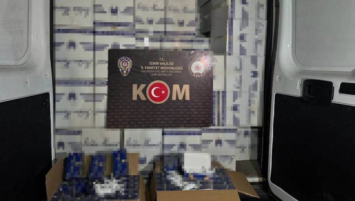 İzmir’de 3 Milyon Lira Değerinde Kaçak Makaron Yakalandı