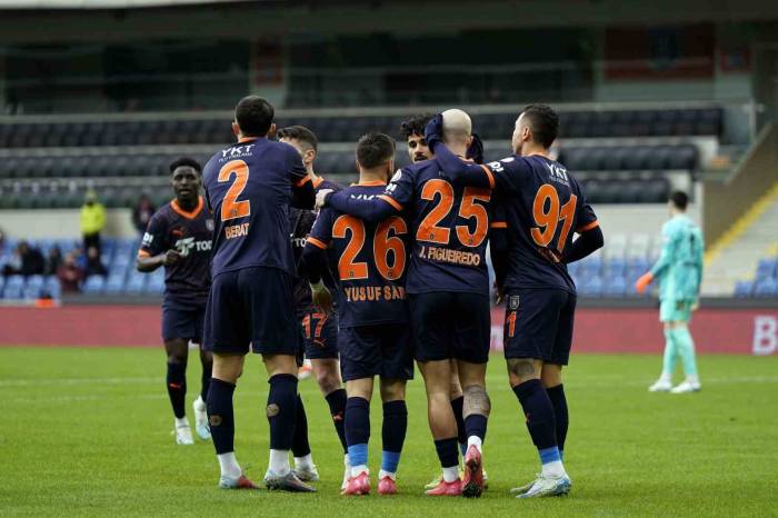 Ziraat Türkiye Kupası: Başakşehir: 2 - Çorum Fk: 1 (İlk Yarı)
