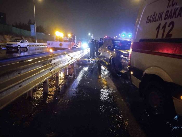 Ataşehir’de Zincirleme Trafik Kazası: 1 Ölü, 2 Yaralı