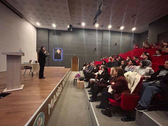 Sarıgöl’de Velilere "Akran Zorbalığına Karşı Durmak" Semineri Düzenlendi