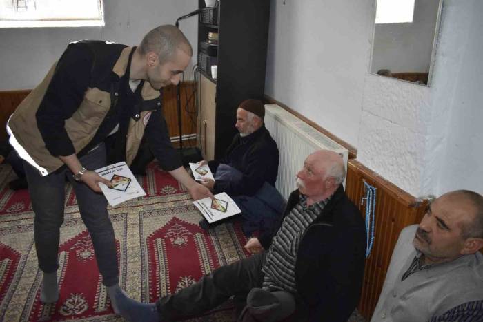 Bayburt’ta Üreticiler Süt Hijyeni Ve Süt Sığırcılığında Sağım Hijyeni Konularında Bilgilendirildi