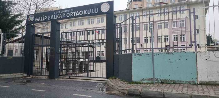 Beylikdüzü’nde Site Yönetim Toplantısında Silahlı Kavga: 3 Yaralı