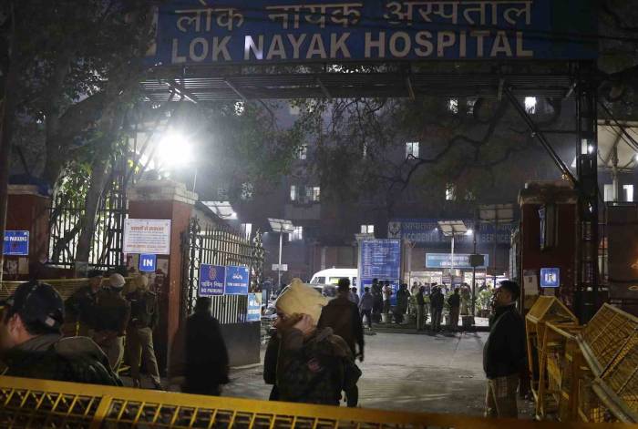 Hindistan’da Tren İstasyonunda İzdiham: 18 Ölü