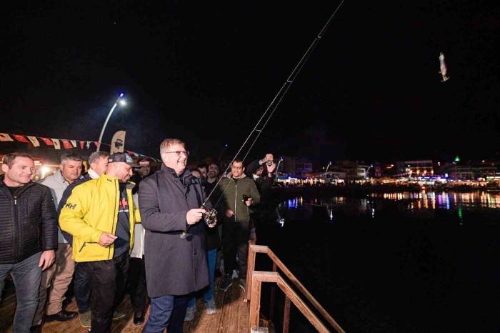 Mordoğan’da Balık Avı Heyecanı