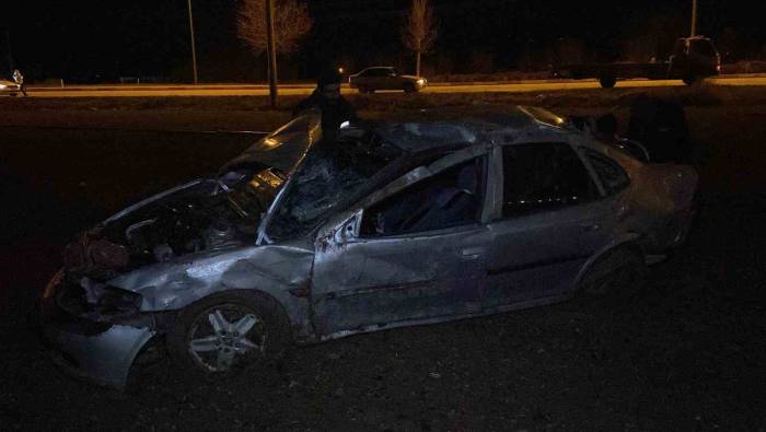 Karaman’da Takla Atan Otomobilin Sürücüsü Yaralandı