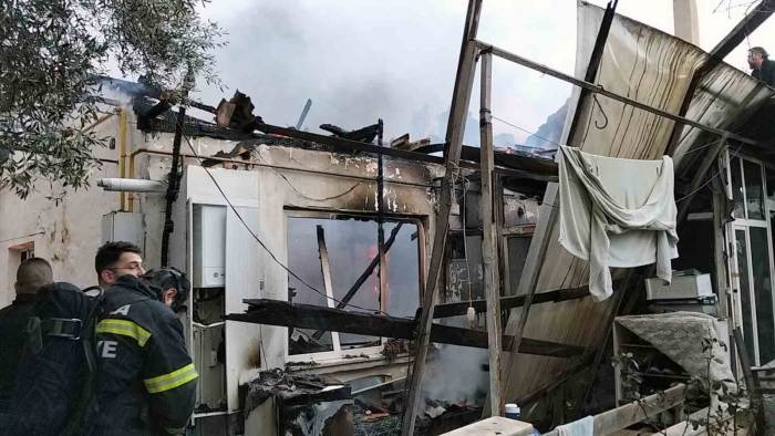 Menteşe’de Korkutan Ev Yangını