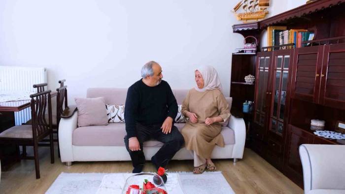 Bakan Kurum’dan Sosyal Konut Paylaşımı: "23 Yıldır Böyle Onlar Konuşur, Ak Parti Yapar"