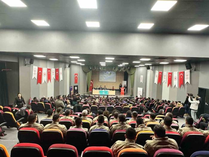 Tunceli’de Bağımlılıkla Mücadele Söyleşisi Gerçekleştirildi