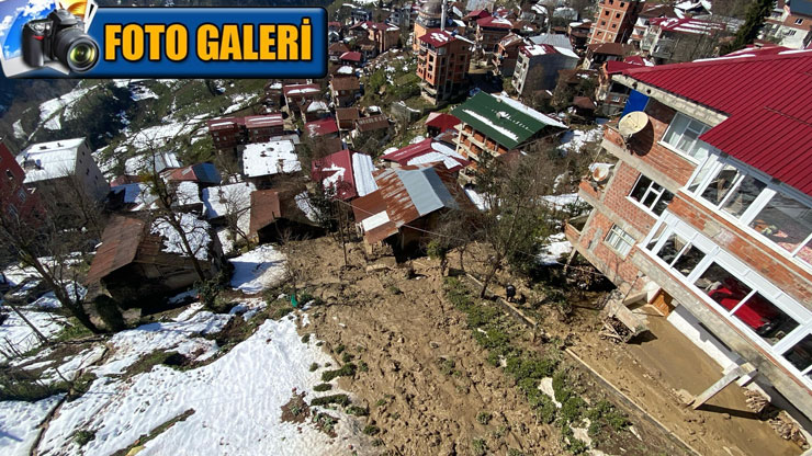 rizenin-ardesen-ilcesine-bagli-asagi-durak-koyunde-meydana-gelen-heyelan-nedeniyle-tahliye-edilen-ev-sayisi-16ya-yukseldi.jpg