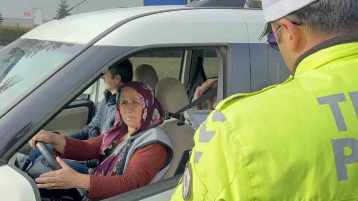 İhbarlı Kırmızı Işık Denetimi Sürücülere Göz Açtırmadı