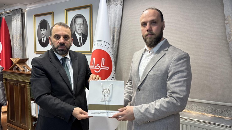 rizede-hafizlar-ve-kuran-i-kerimi-guzel-okuyanlar-yaristi-1.jpg