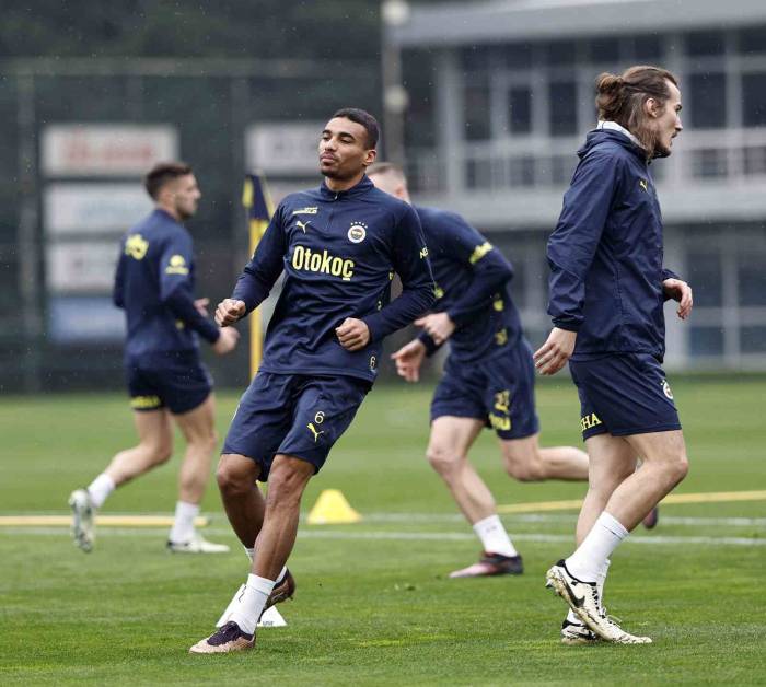 Fenerbahçe, Galatasaray Derbisinin Hazırlıklarını Tamamladı