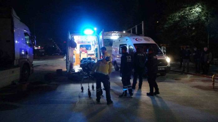 Tartıştığı Kız Kardeşlere Kurşun Yağdırdı: 2 Yaralı