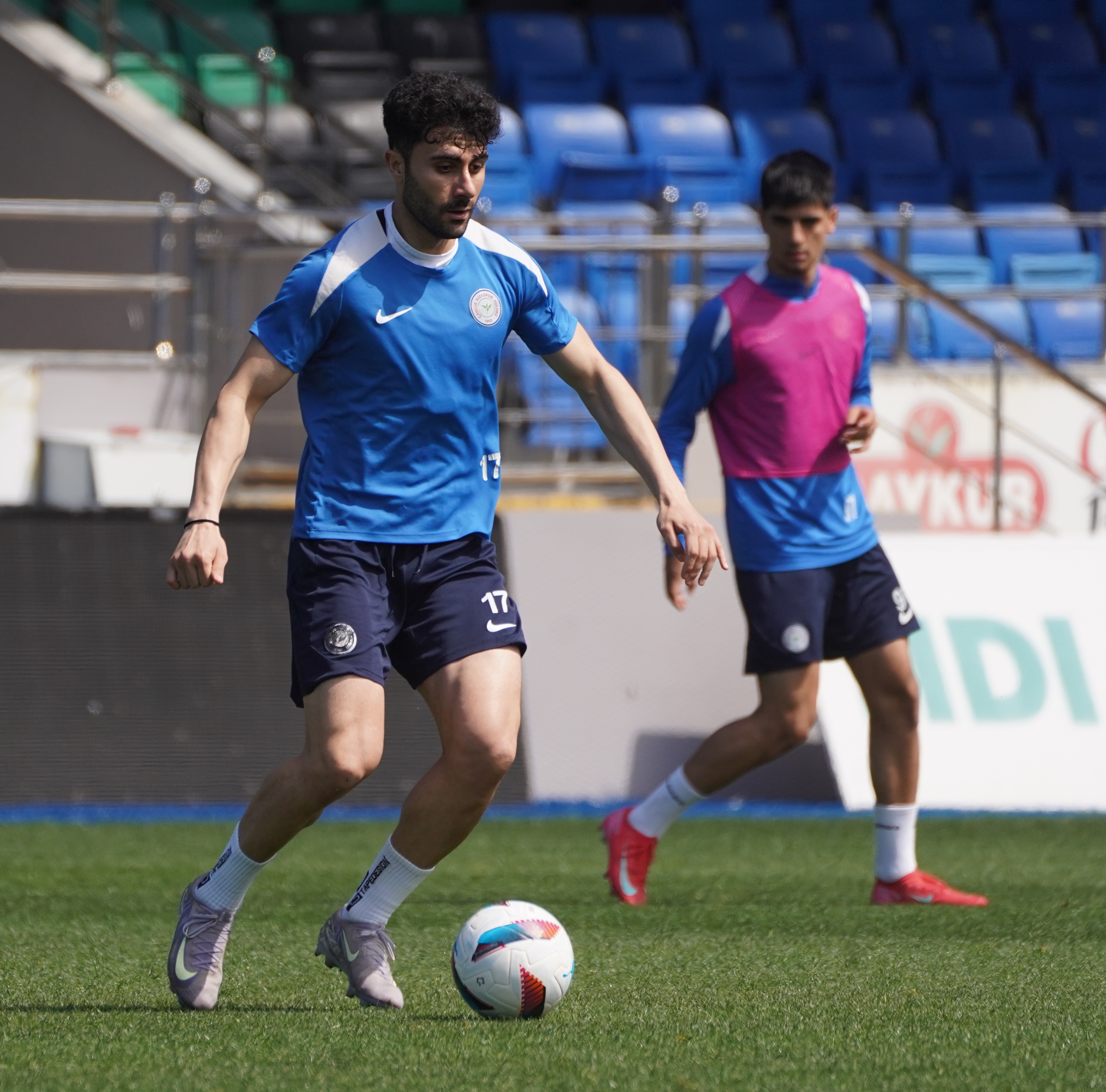 aa-20250417-37661262-37661260-caykur-rizespor-eyupspor-macinin-hazirliklarini-surdurdu.jpg