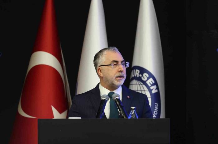 Bakan Işıkhan: "Kamuda Sendikalaşma Oranı 2002’de Yüzde 50’den Bugün Yüzde 75,2’ye Yükselmiş Durumda"