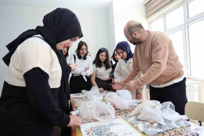 Üniversitesi Sınavı Öncesinde Düzce Üniversitesi’ni İnceledi