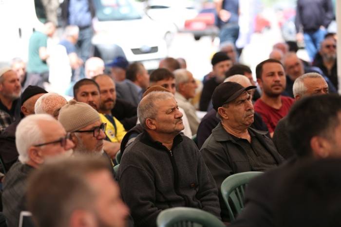 Başkan Çolakbayrakdar: Her Zaman Olduğu Gibi Vatandaşlarımızla İç İçeyiz"