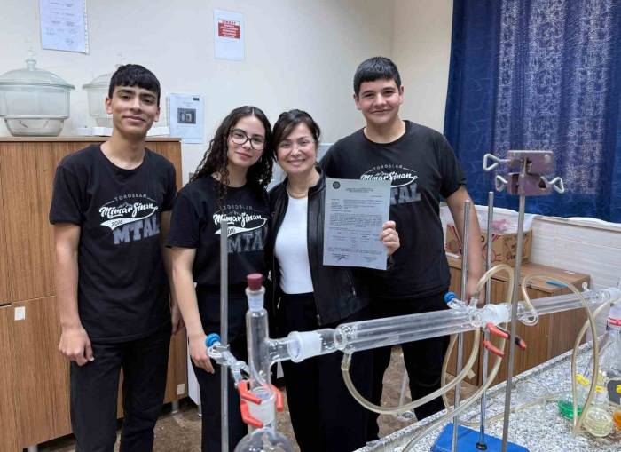 Meslek Lisesi Öğrencilerinin Başarısı Aydın Ticaret Borsası Laboratuvarında Tescillendi