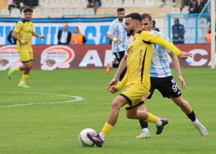 Trendyol 1. Lig: Erzurumspor Fk: 1 - İstanbulspor: 2