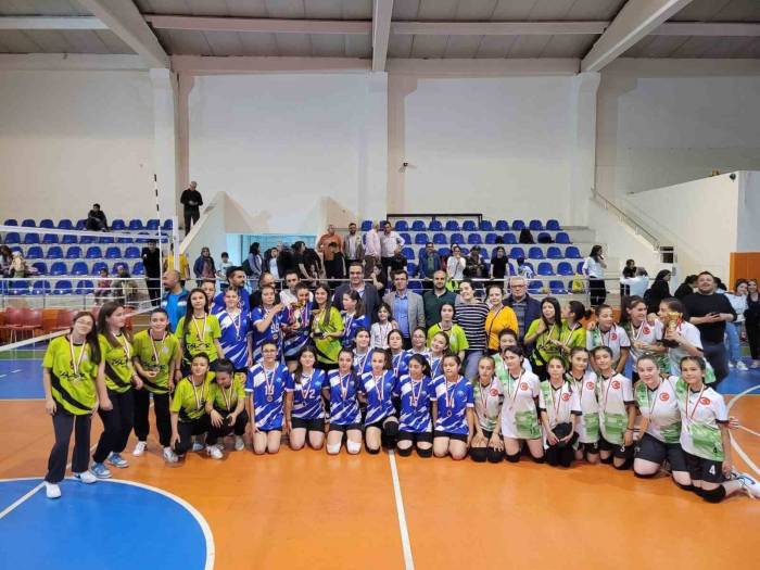 Sarıgöl’de Okullar Arası Spor Müsabakaları Tamamlandı