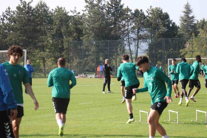Sakaryaspor, İrfan Buz İle İlk İdmanına Çıktı