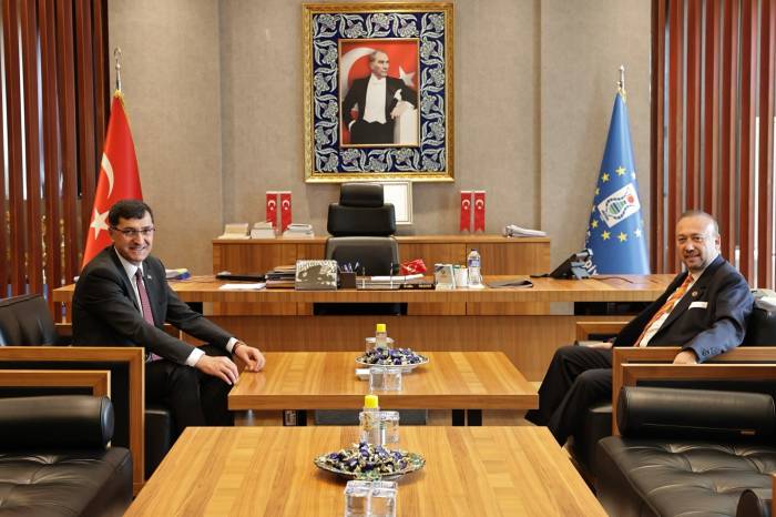 Uşak Belediye Başkanı Yalım’dan Başkan Kahveci’ye Ziyaret