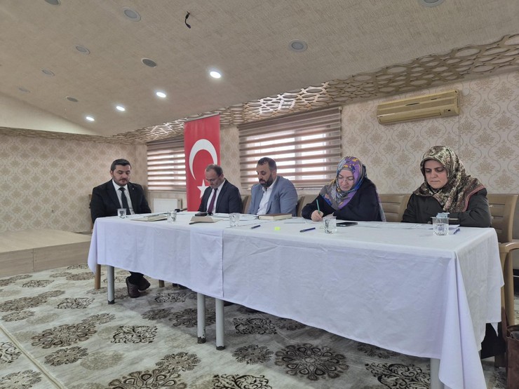 rizede-kadin-din-gorevlileri-kuran-i-kerimi-guzel-okuma-yarismasinda-yaristi-5.jpg