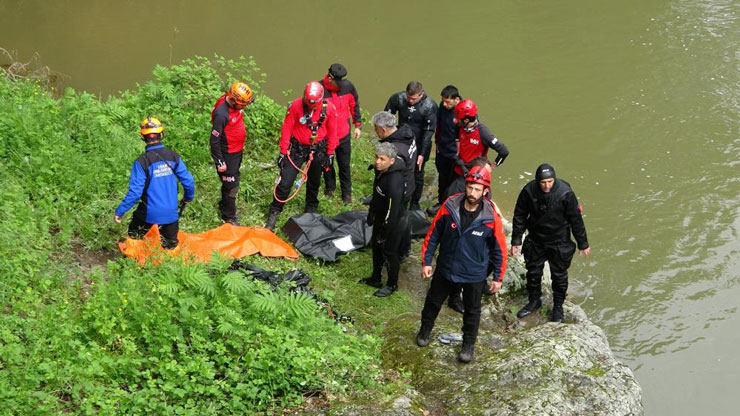 orduda-kayip-olarak-aranan-2-kisiden-birinin-cesedi-kanyonda-bulundu.jpg