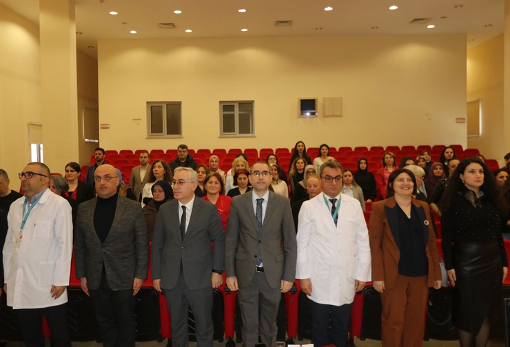 5-mayis-dunya-ebeler-gunu-rizede-il-saglik-mudurlugunun-ev-sahipliginde-anlamli-bir-etkinlikle-kutlandi-2.jpg