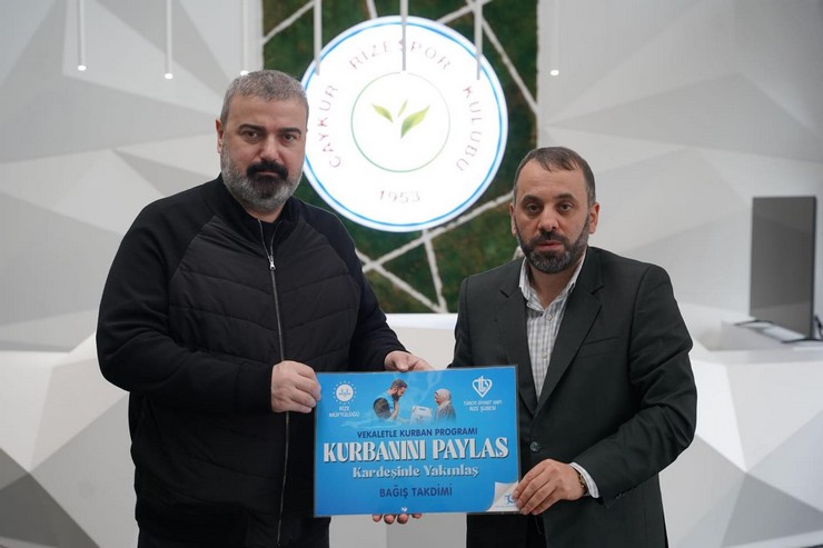aykur-rizespor-kulup-baskani-ibrahim-turguttan-turkiye-diyanet-vakfina-kurban-bagisi.jpg