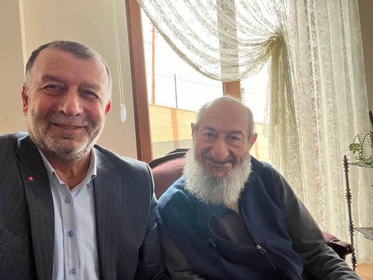 rizenin-sevilen-esnafi-haci-mahmut-guveli-vefat-etti.jpg