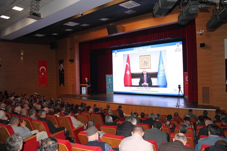 rize-diyanet-isleri-baskanligi-ve-turkiye-diyanet-vakfi-tdv-is-birligiyle-hayata-gecirilen-iki-onemli-etkinlige-ev-sahipligi-yapti-3.jpg