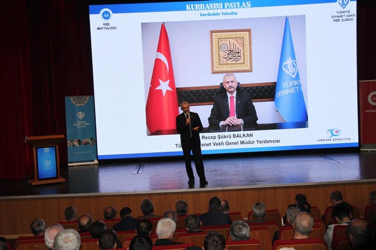 rize-diyanet-isleri-baskanligi-ve-turkiye-diyanet-vakfi-tdv-is-birligiyle-hayata-gecirilen-iki-onemli-etkinlige-ev-sahipligi-yapti-4.jpg