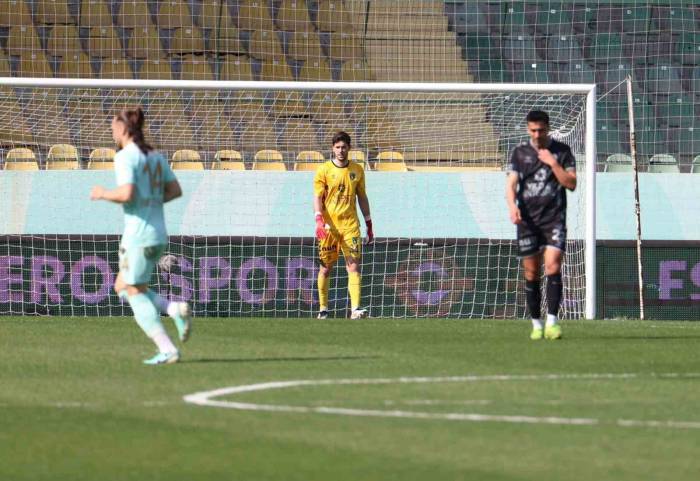 Kocaelispor, Kaleci Batuhan Şen’in Opsiyonunu Kullanmadı