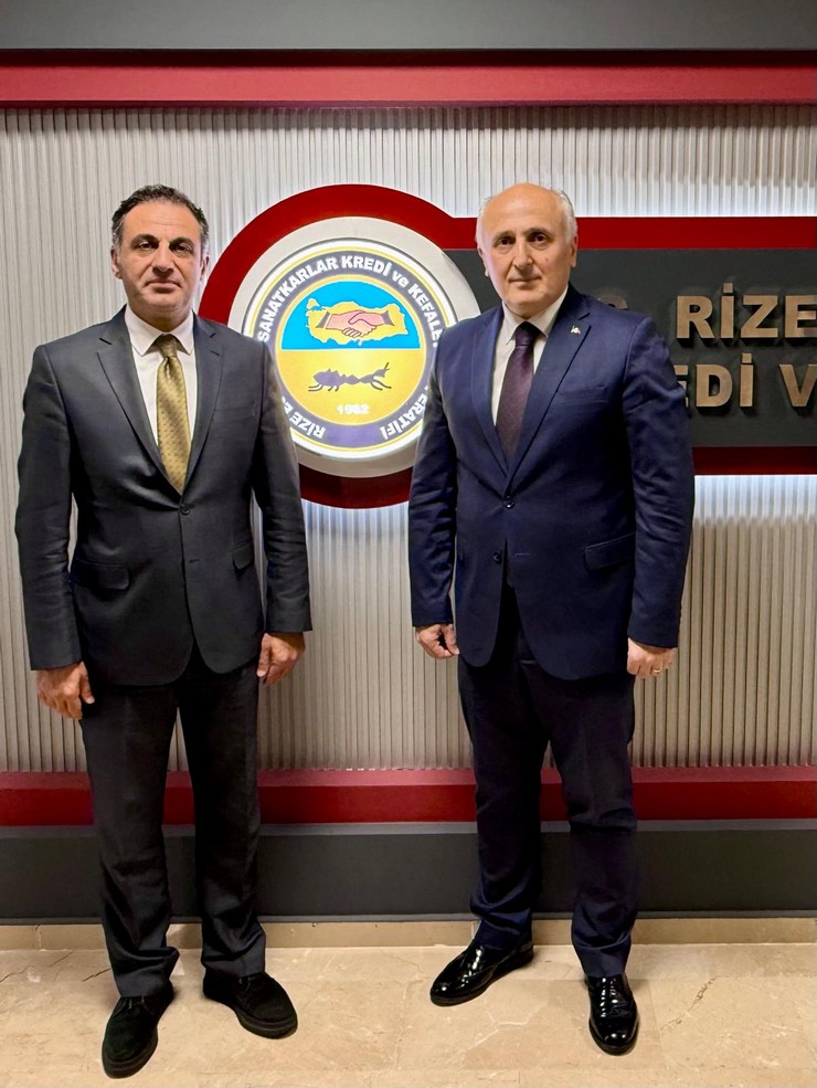 rize-sosyal-guvenlik-sgk-il-muduru-levent-durmus-sosyal-guvenlik-haftasi-etkinlikleri-kapsaminda-yaptigi-ziyaretler-ve-aciklamalarla-kayit-disi-istihdamin-olumsuz-et-7.jpg