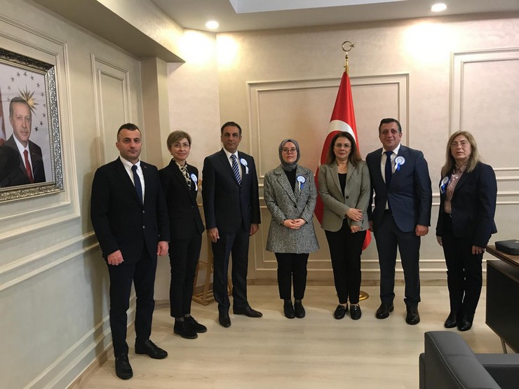rize-sosyal-guvenlik-sgk-il-muduru-levent-durmus-sosyal-guvenlik-haftasi-etkinlikleri-kapsaminda-yaptigi-ziyaretler-ve-aciklamalarla-kayit-disi-istihdamin-olumsuz-et-8.jpg