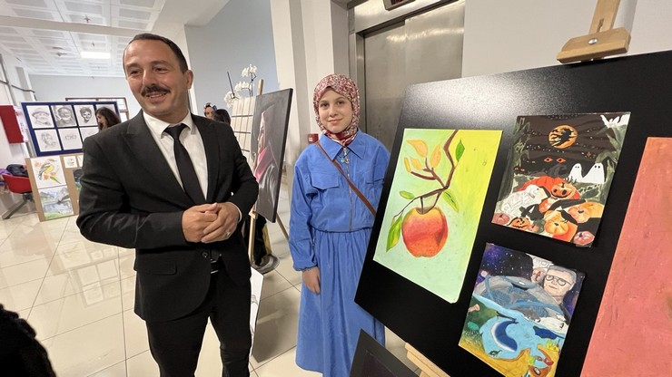 guneysu-genclik-merkezinden-genclik-haftasina-damga-vuran-etkinlikler-sanat-sahne-ve-zeka-bir-arada-5.jpg