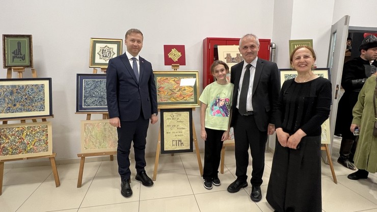 guneysu-genclik-merkezinden-genclik-haftasina-damga-vuran-etkinlikler-sanat-sahne-ve-zeka-bir-arada-9.jpg